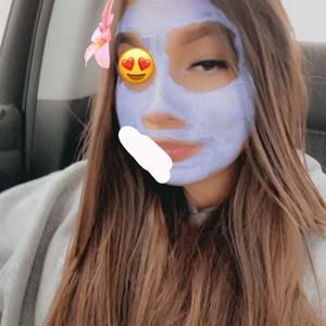 Meet your Posher, Candy